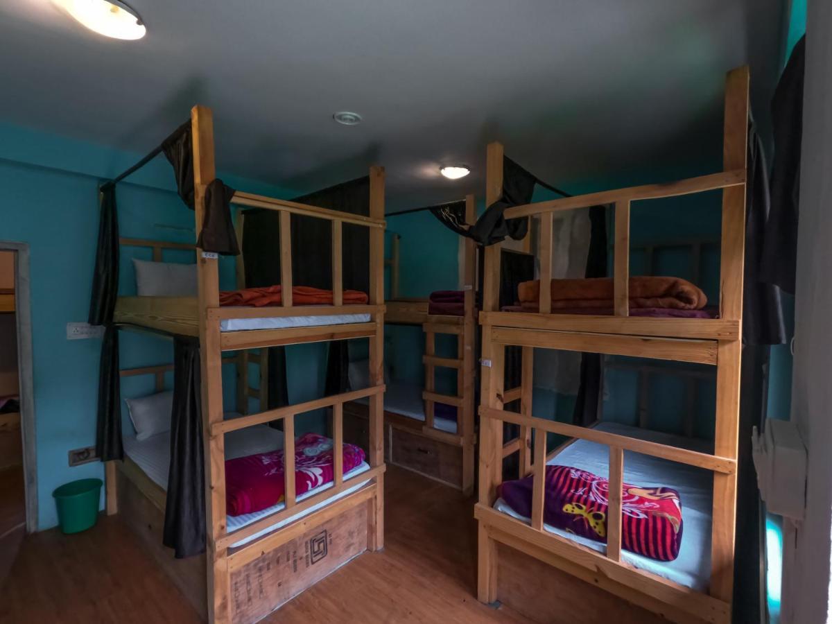Indian Backpackers Hostel Manāli Extérieur photo