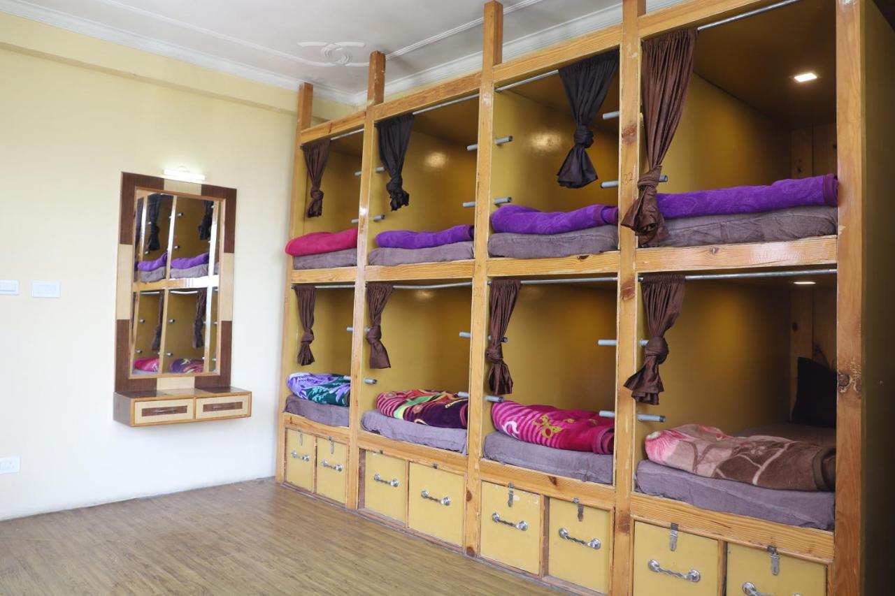 Indian Backpackers Hostel Manāli Extérieur photo